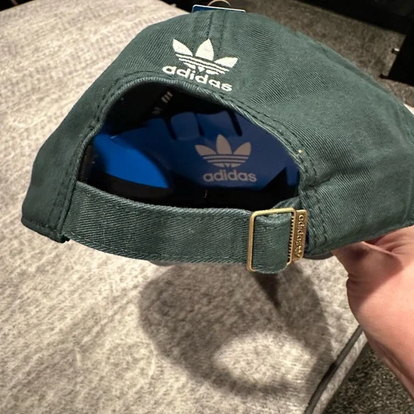 Brand new adjustable Adidas Forest Green Cap - Picture 5 of 5
